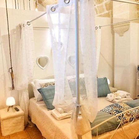 N&M Dimora Carrieri Luxury Bed and Breakfast Monopoli Exteriör bild
