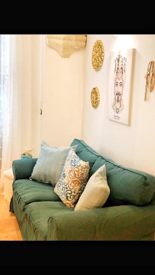 N&M Dimora Carrieri Luxury Bed and Breakfast Monopoli Exteriör bild