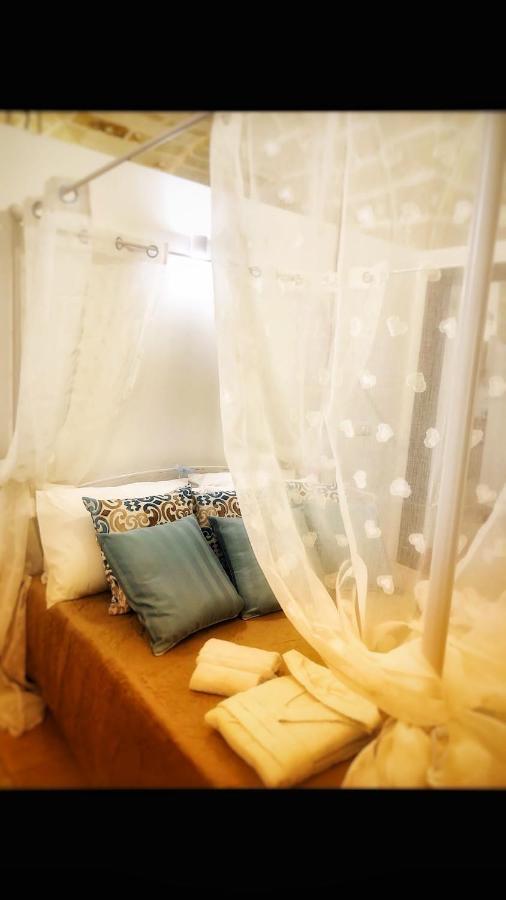 N&M Dimora Carrieri Luxury Bed and Breakfast Monopoli Exteriör bild