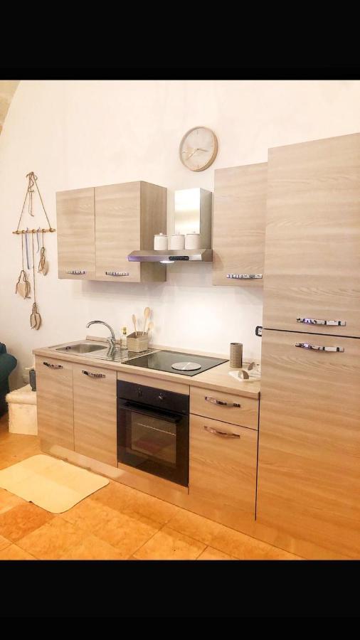 N&M Dimora Carrieri Luxury Bed and Breakfast Monopoli Exteriör bild