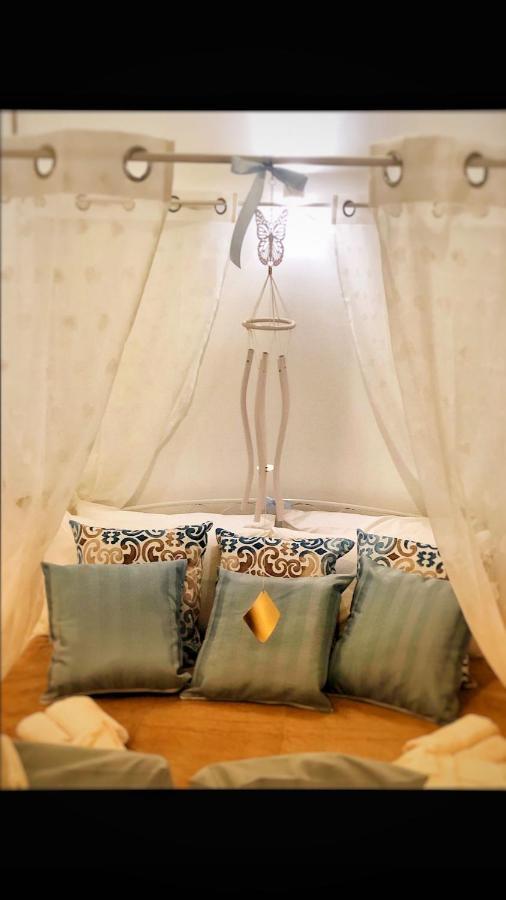 N&M Dimora Carrieri Luxury Bed and Breakfast Monopoli Exteriör bild